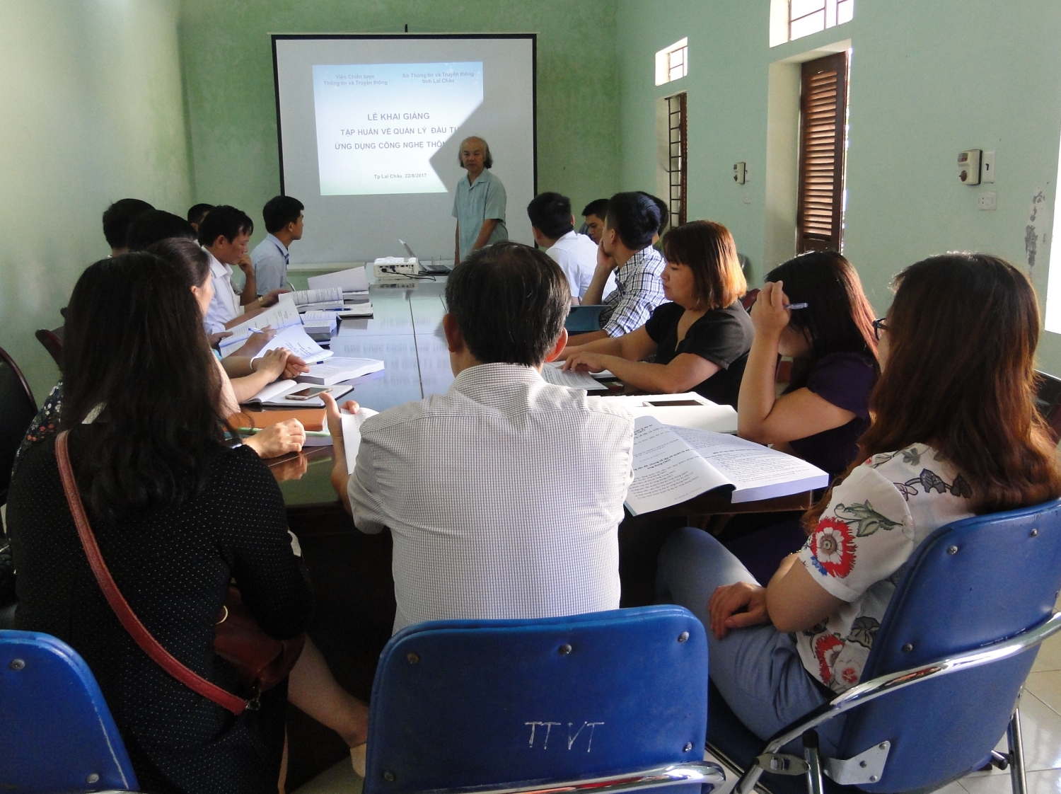 Quang cảnh lớp tập huấn.