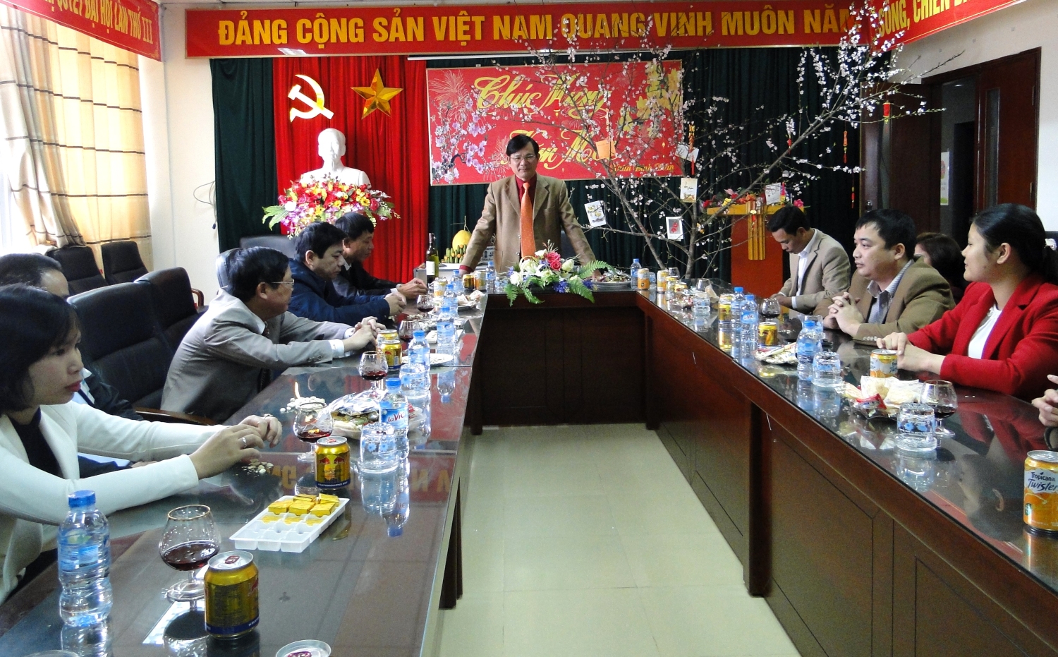 Toàn cảnh Lễ khai xuân.