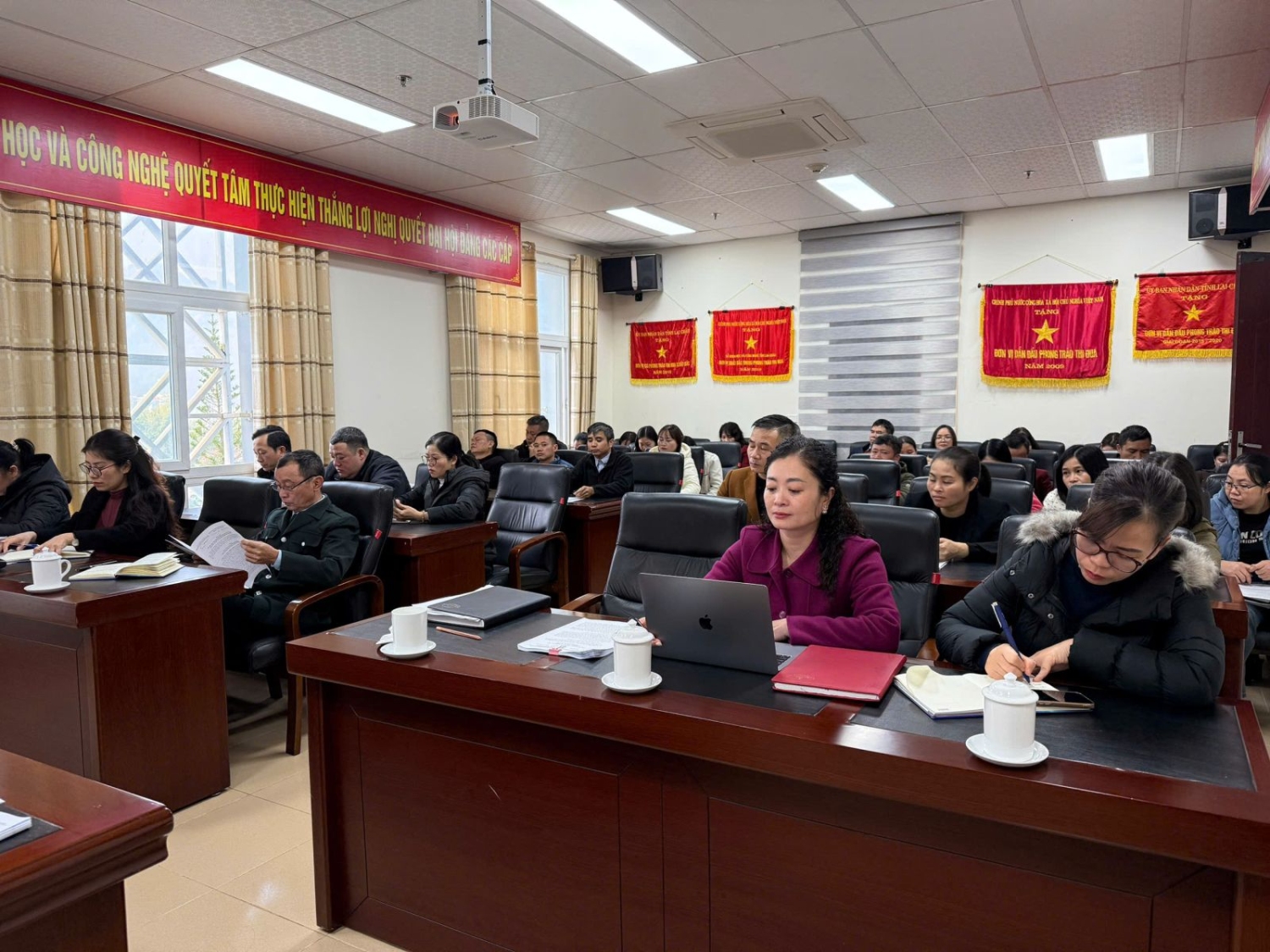 https://skhcn.laichau.gov.vn/upload/105280/fck/vuthanhhuyen/2025_01_03_07_43_221.jpg