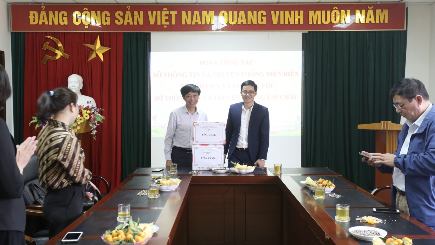 Description: https://stttt.laichau.gov.vn/Files/SoTTTT/Users/928/2022/Thang11/z3912499487166_0fa47cc9061b00bd06f26a6b5aae914e.jpg