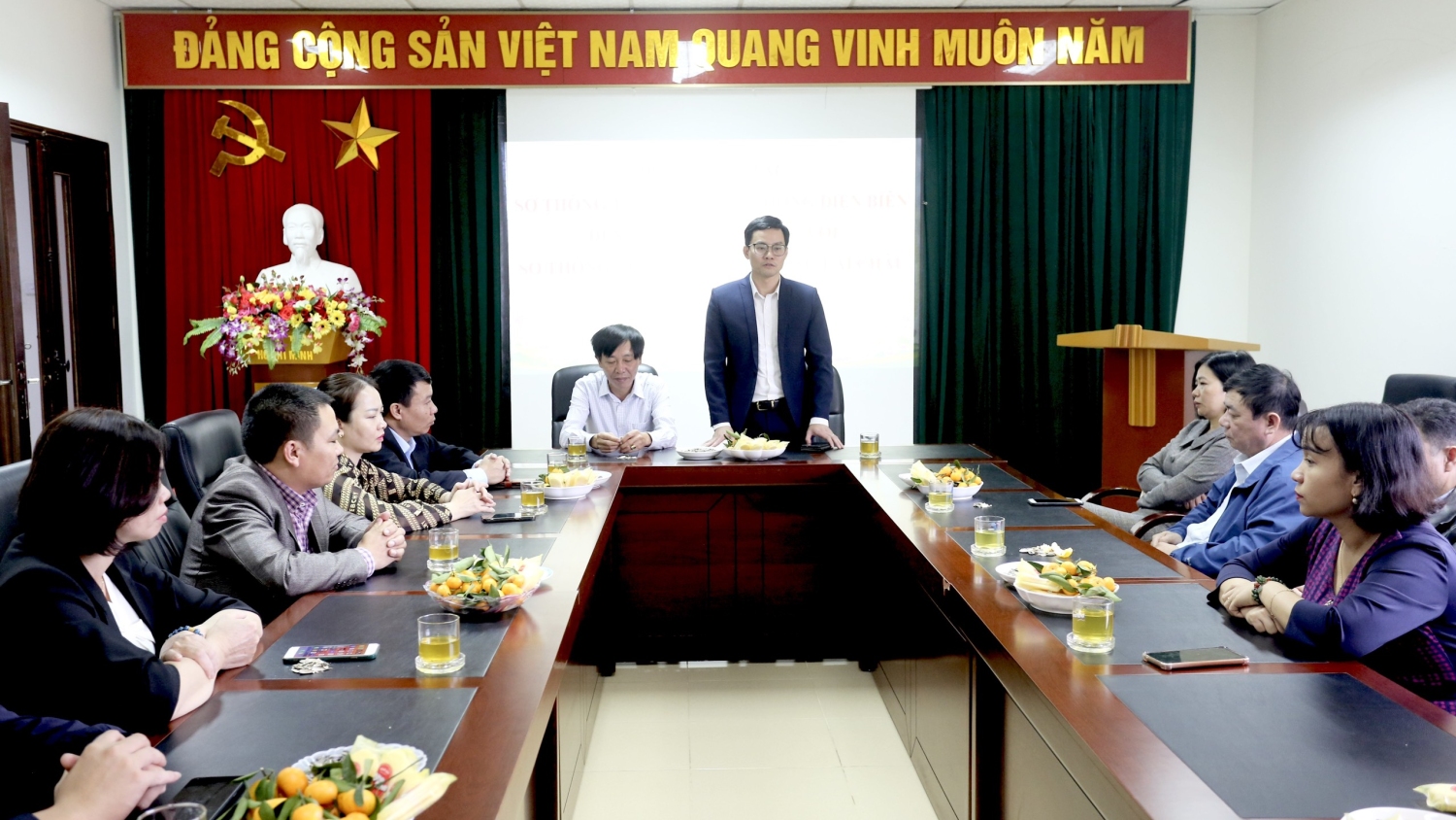 Description: https://stttt.laichau.gov.vn/Files/SoTTTT/Users/928/2022/Thang11/z3912499488172_0021cbc8e1dbf8a0bd372f6afc608b14.jpg