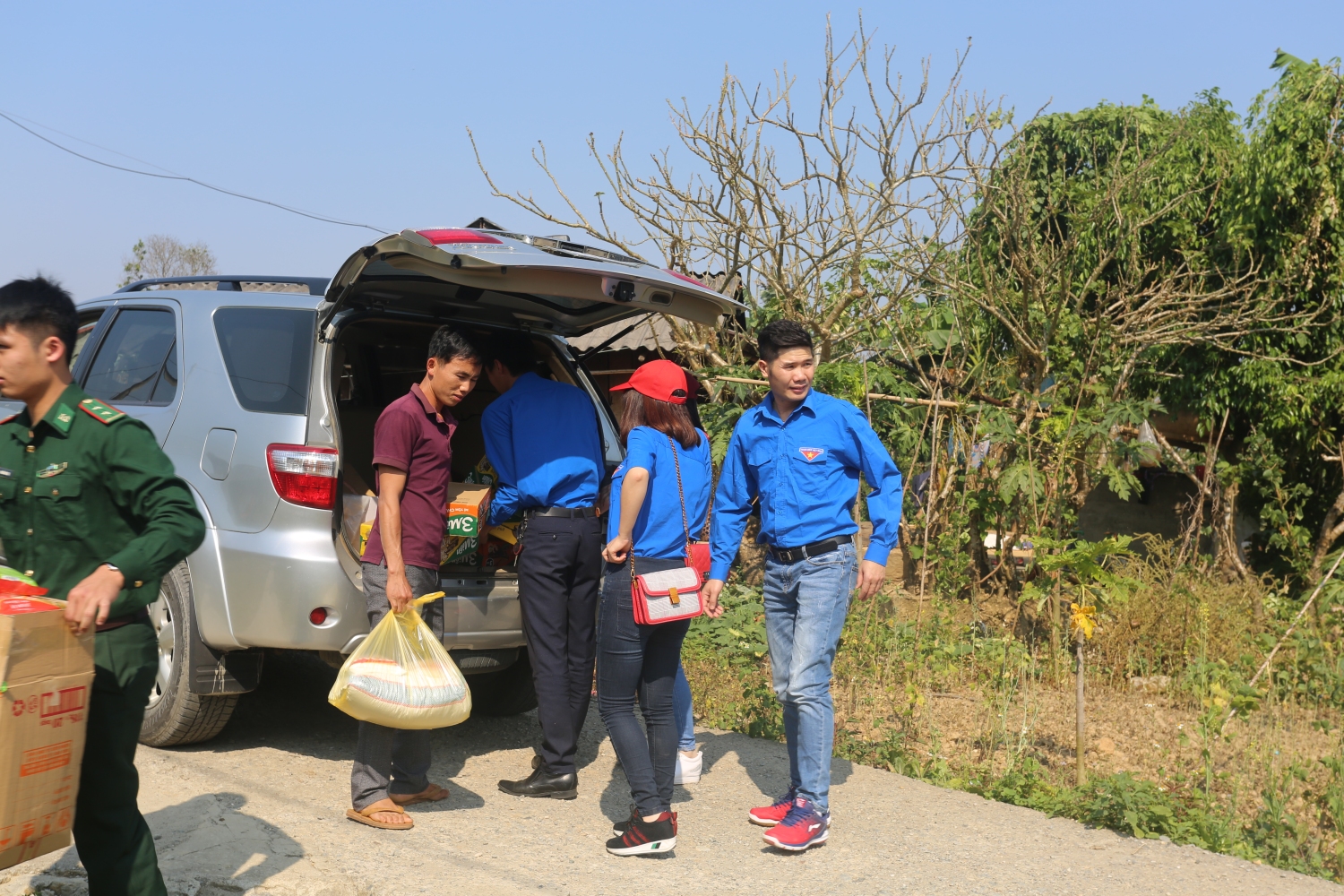 Description: https://stttt.laichau.gov.vn/Files/SoTTTT/Users/821/2019/Thang3/chuyen-qua.JPG