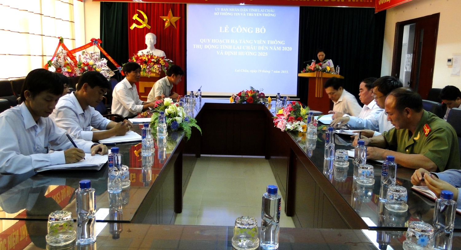 https://stttt.laichau.gov.vn/Files/SoTTTT/Users/67/2015/Thang7/DSC00236.JPG