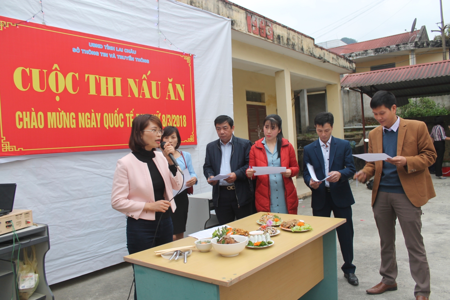 Description: https://stttt.laichau.gov.vn/Files/SoTTTT/Users/71/2018/Thang3/thi-nau-an.jpg