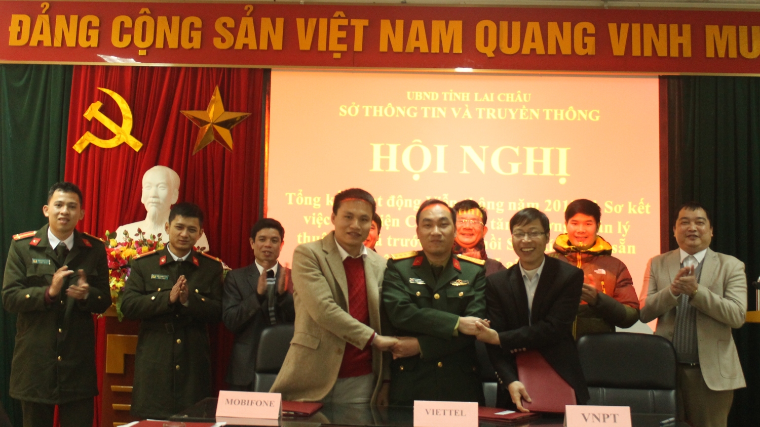 Description: https://stttt.laichau.gov.vn/Files/SoTTTT/Users/71/2018/Thang2/cam-ket.jpg