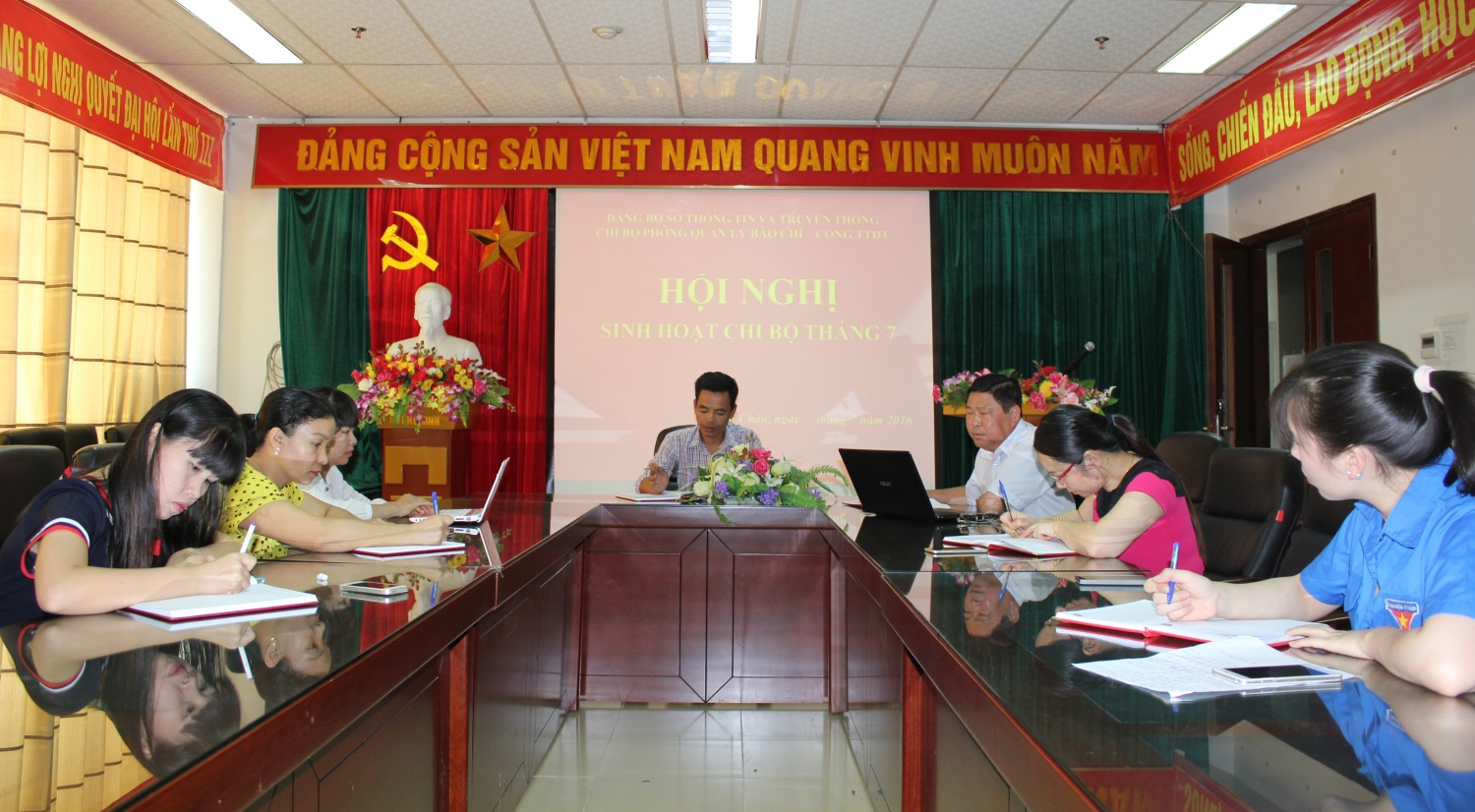 Toàn cảnh