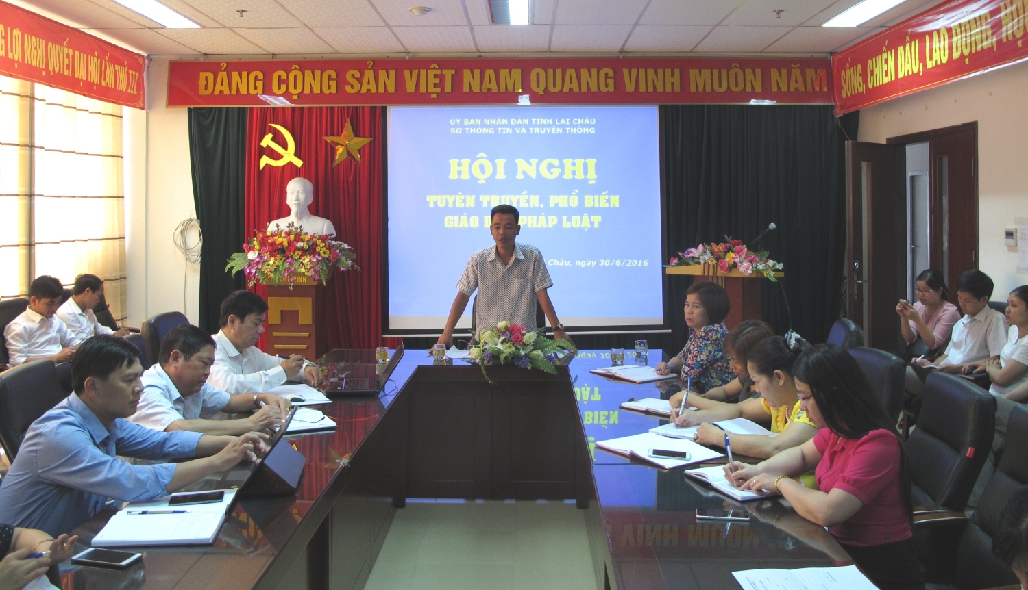 Toàn cảnh Hội nghị