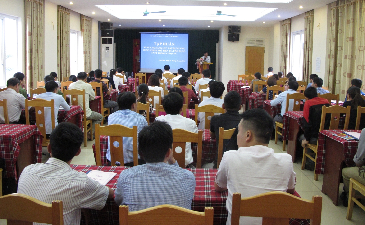 Toàn cảnh Hội nghị