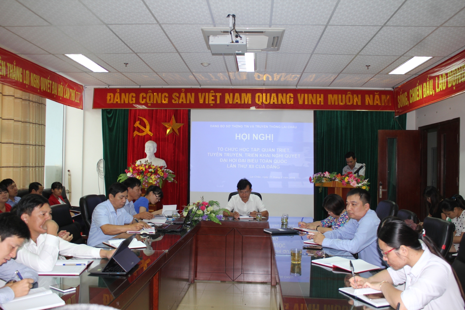 Toàn cảnh Hội nghị