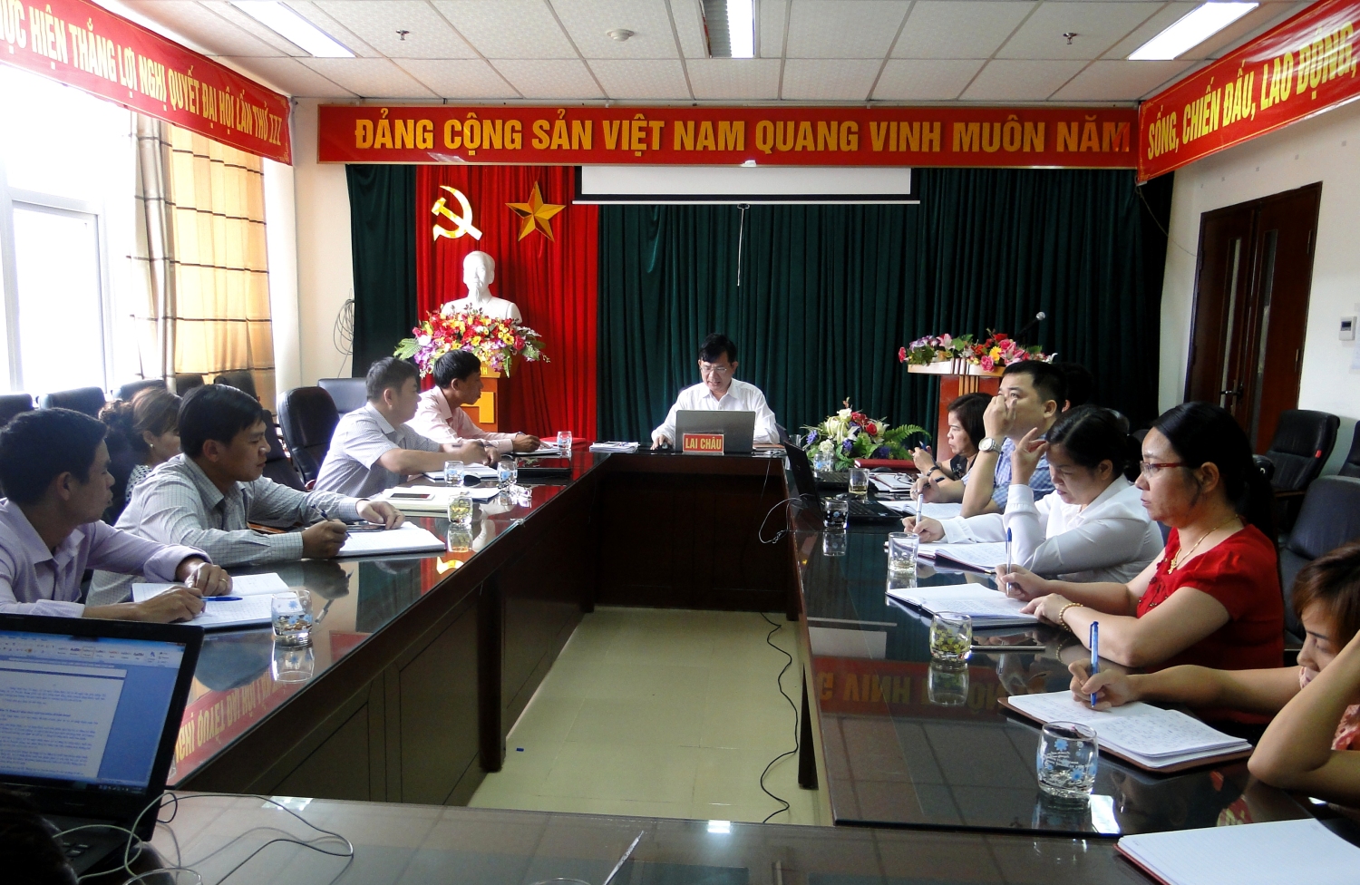 Toàn cảnh Hội nghị.