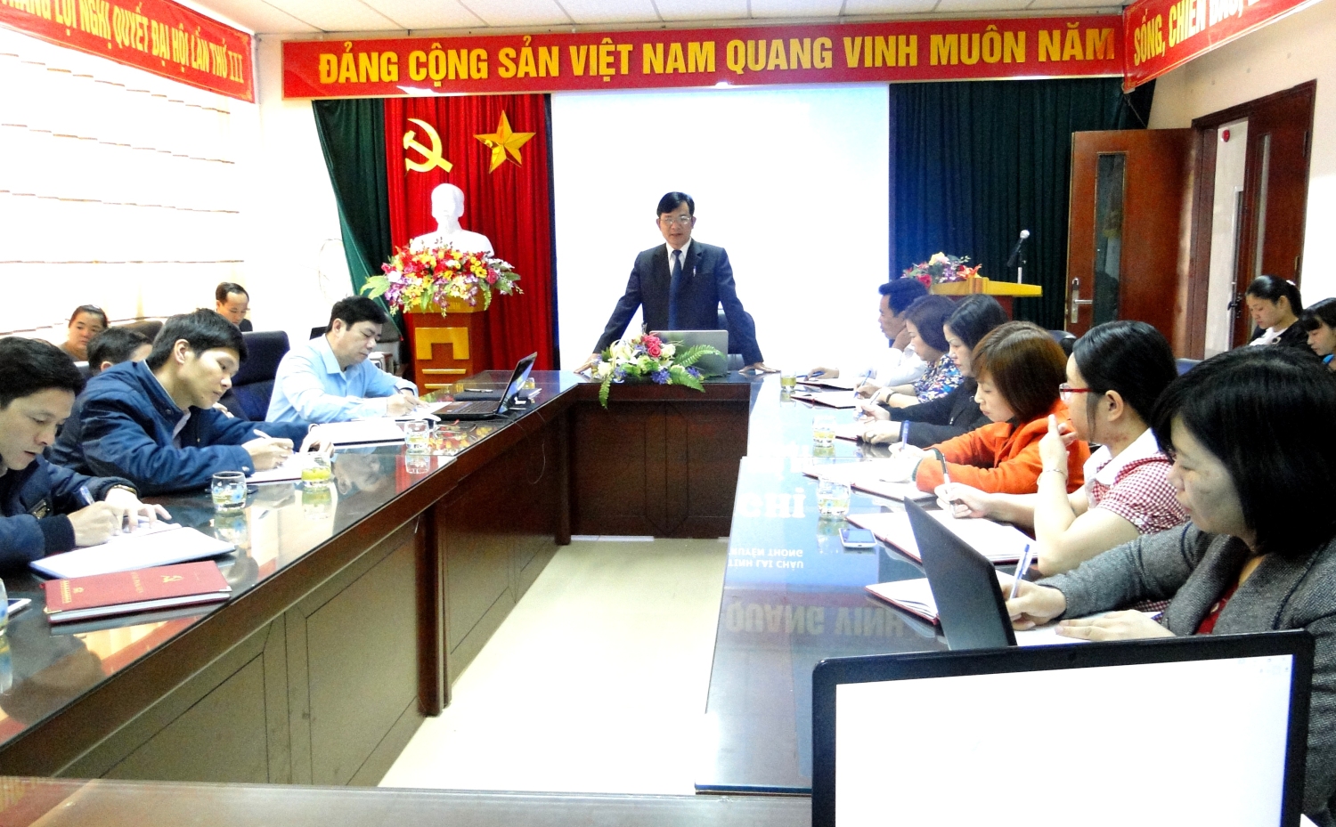 Các đại biểu tham dự Hội nghị.