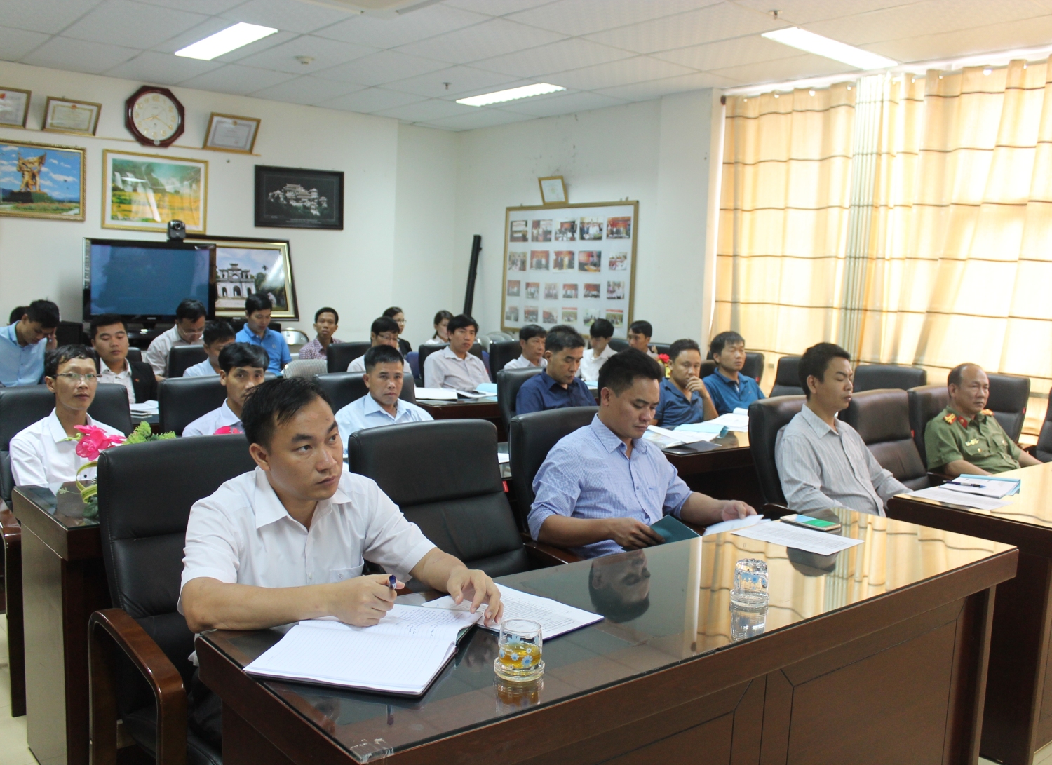 Các đại biểu dự Hội nghị