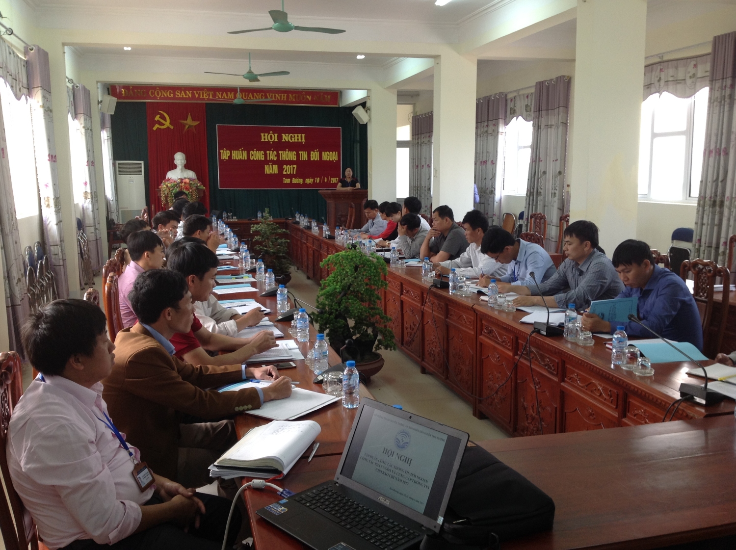 Quang cảnh lớp tập huấn