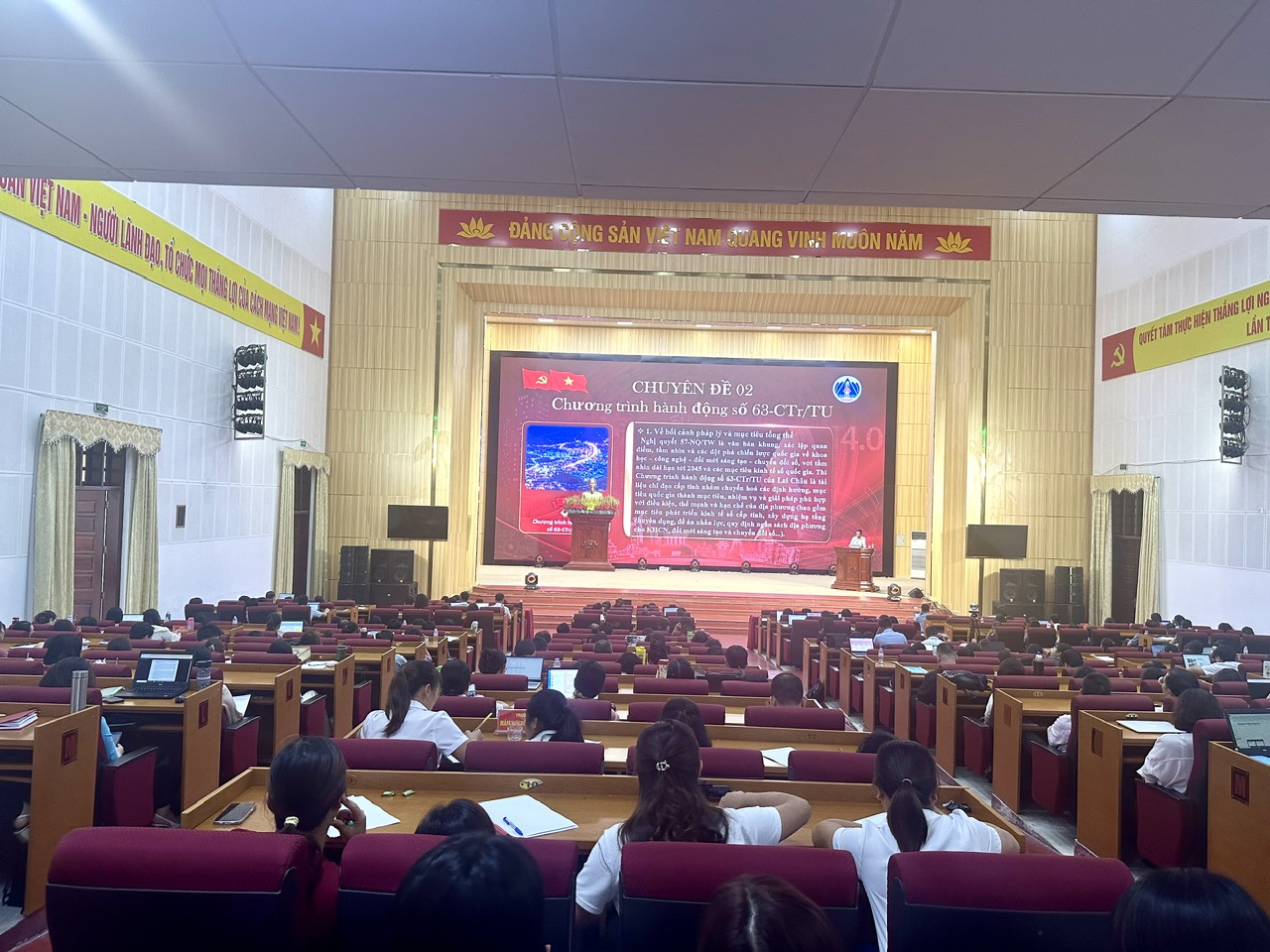 Khai mạc lớp Bồi dưỡng chính trị hè cho đội ngũ cán bộ quản lý giáo dục, giảng viên, giáo viên năm 2025